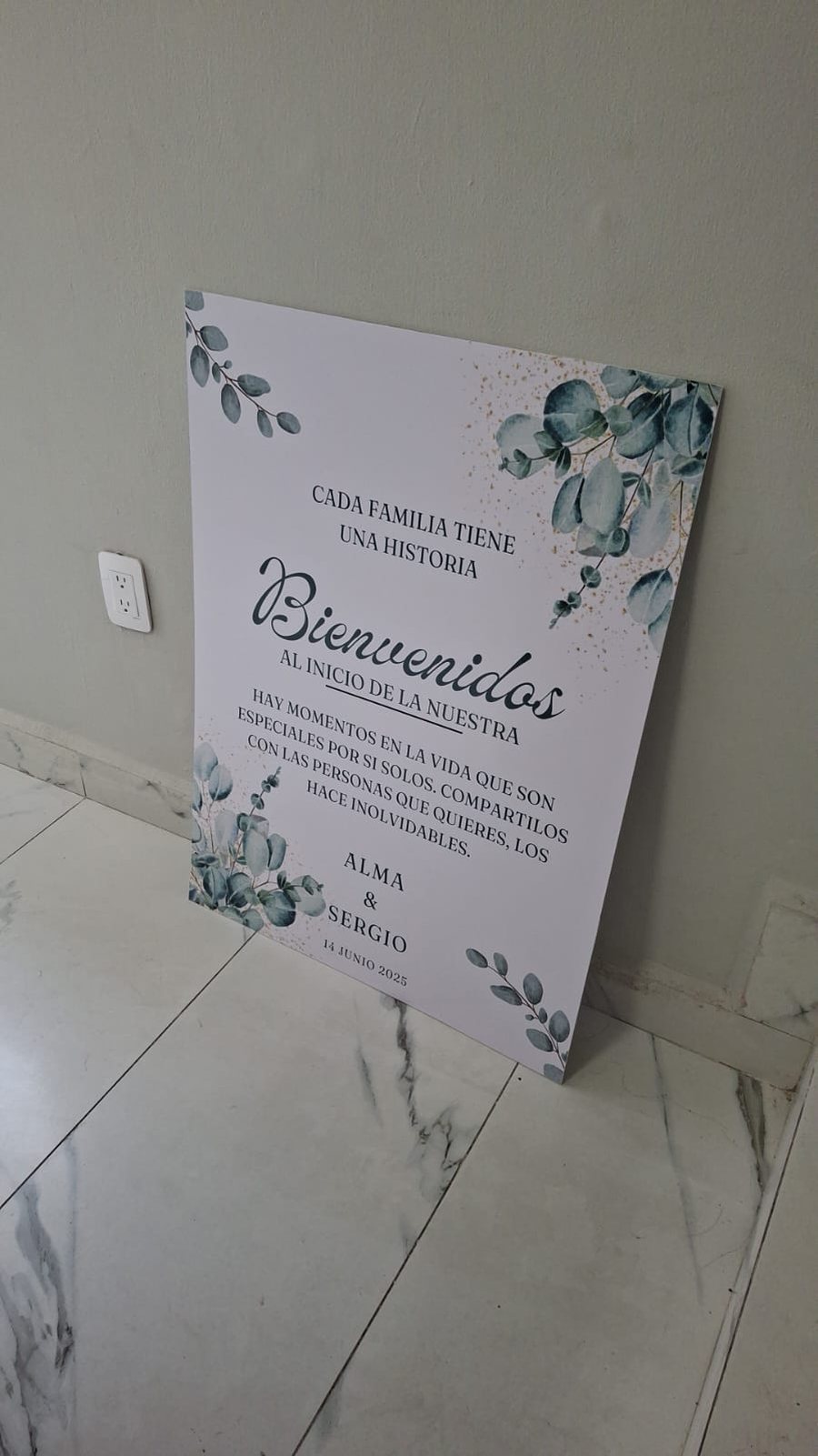 Bienvenida — letrero impreso para recepción, producido por Punto Clave en Monterrey