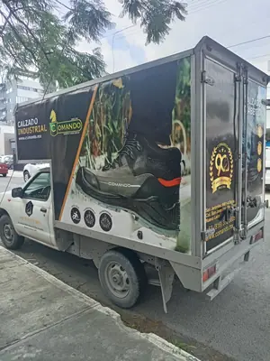 Comando Manufacturing Group — pickup trasera bota