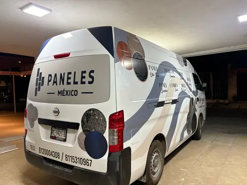 Paneles México — urvan trasera detalle