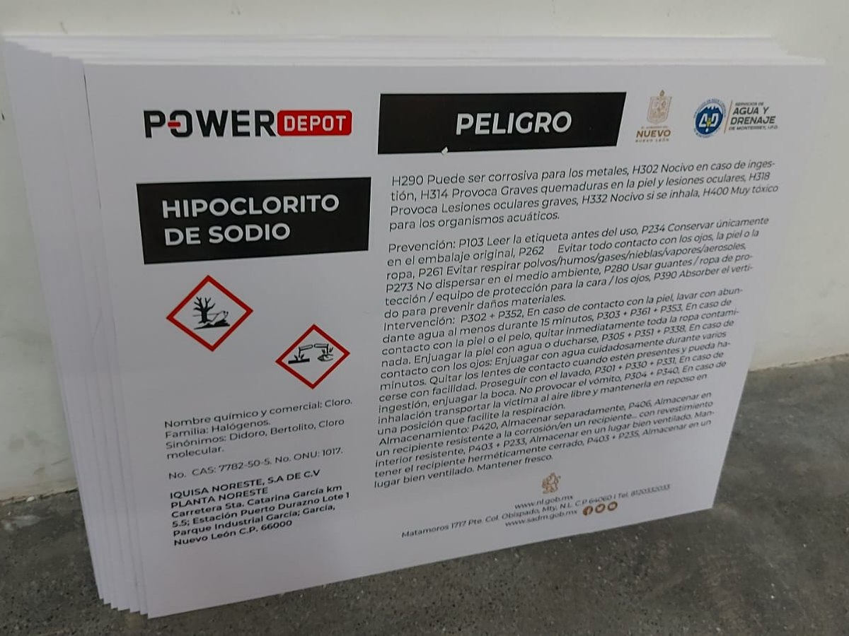 Señalización de protección civil instalada por Punto Clave en nave industrial de Apodaca, Monterrey